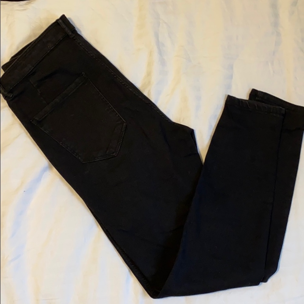 HIGH WAISTED BLACK ZARA JEANS (STRETCHY)